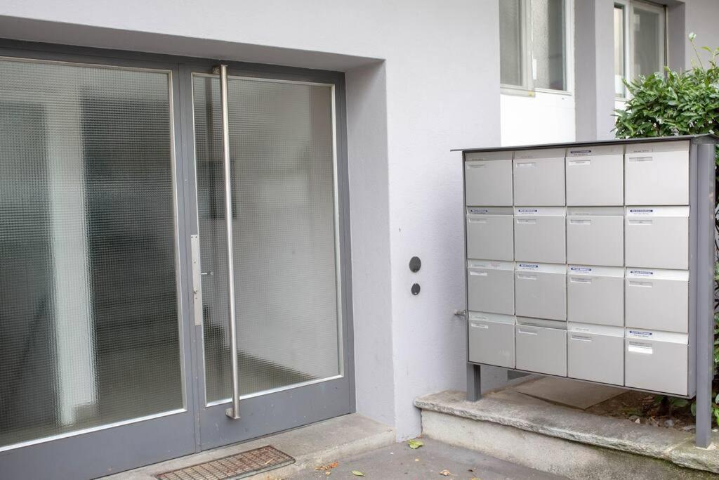 Apartment 2 Bedroom Near And Centre - D5 *