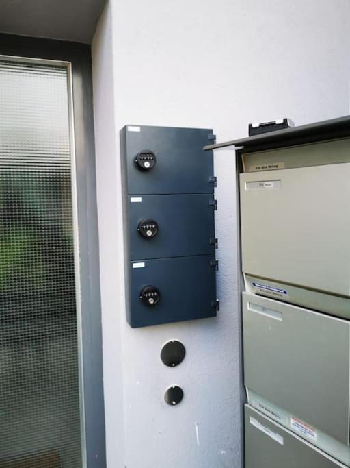 Apartment 2 Bedroom Near And Centre - D5 *